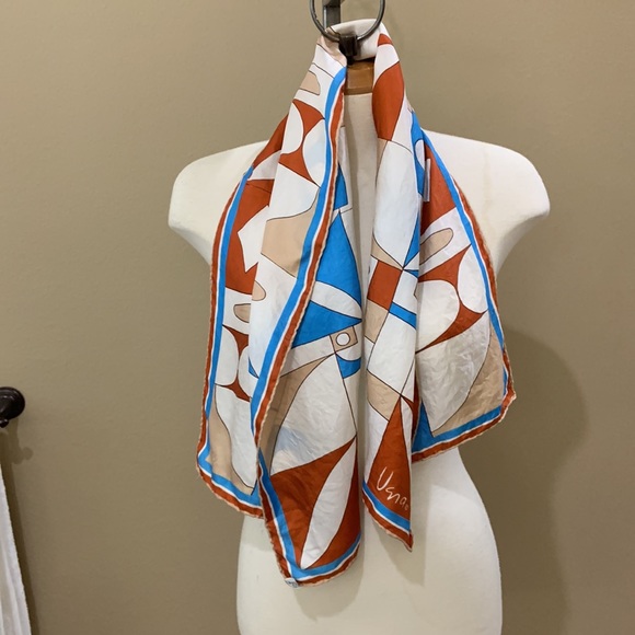 VERA NEUMANN | Vintage silk Mod Scarf - Picture 6 of 8